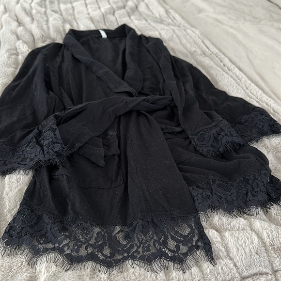 Free People Sweetest Thing Lace Hem Robe Size XSmall - Picture 4 of 5